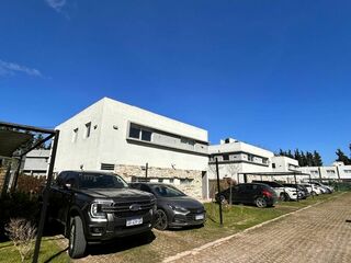 Img 20251002 wa0017